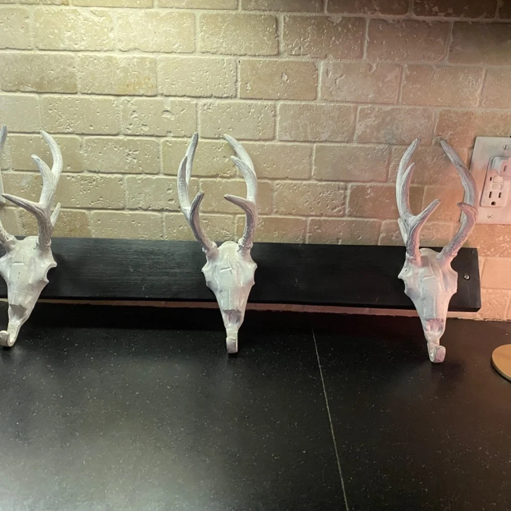 3 Deer Head Metal Coat Rack